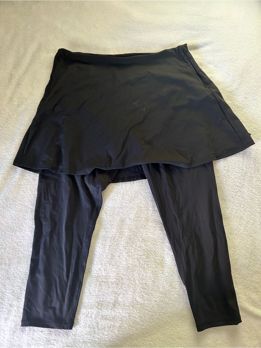 CALIA Black Skirted Capri Leggings with Attached Skirt New With Tags
